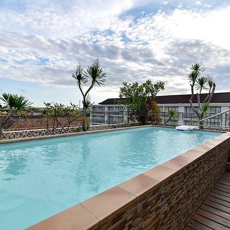 Reddoorz Plus Near Discovery Shopping Mall Bali Kuta Lombok Exterior foto